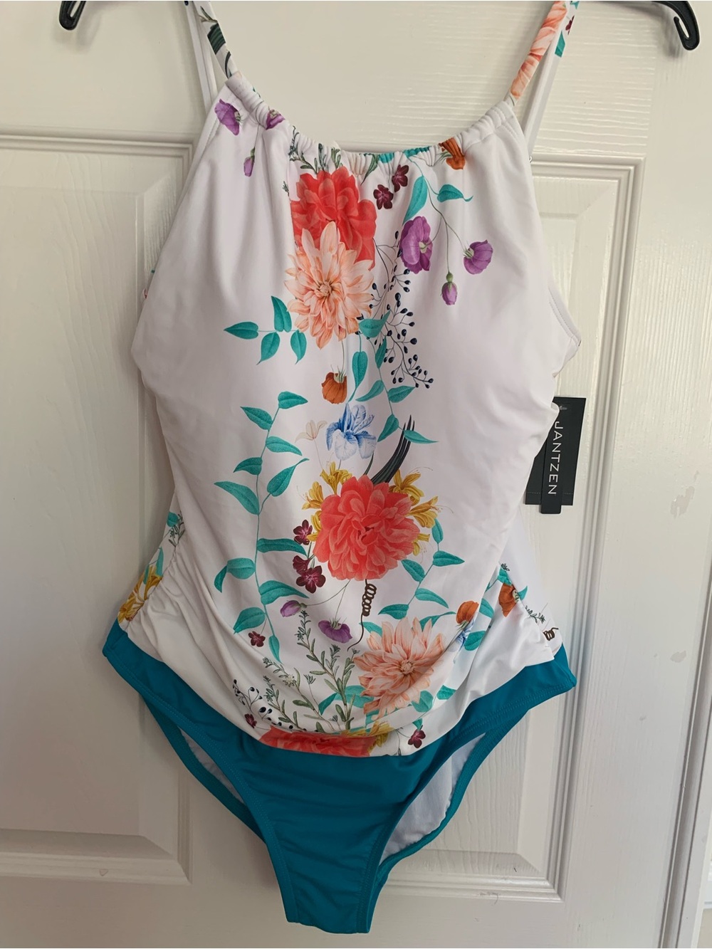 NWT Jantzen Swimsuit: 1-Piece White/Teal Multicolor Floral Top, Ruched Center 12 - Picture 15 of 15